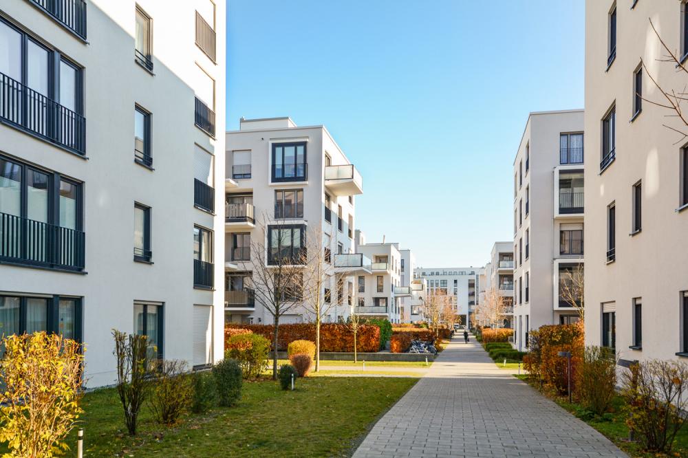 マンション管理組合って何をする組織? 役員や理事会の役割を解説