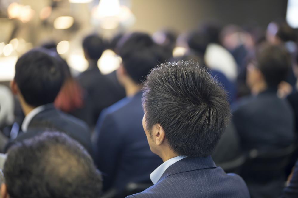 マンション管理組合の総会で動議が出されたら? 対処方法を解説